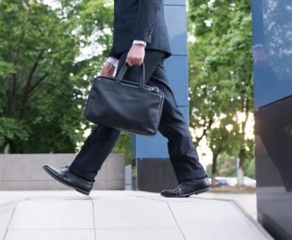 side-view-man-with-handbag (1)